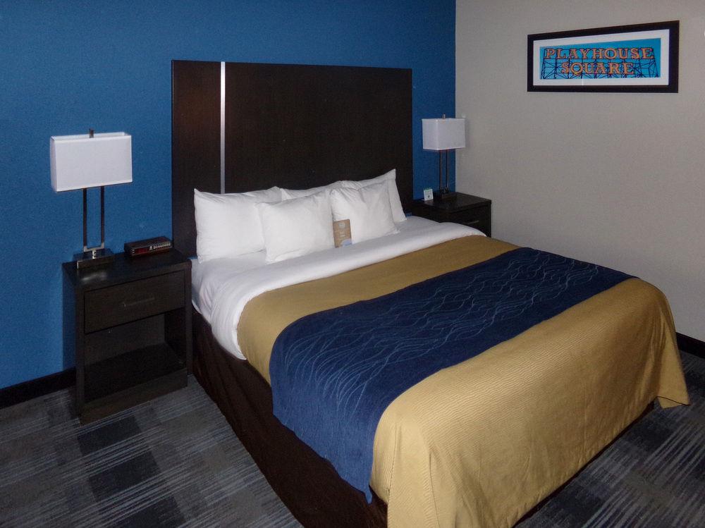 Comfort Inn Cleveland Airport Middleburg Heights Exterior foto