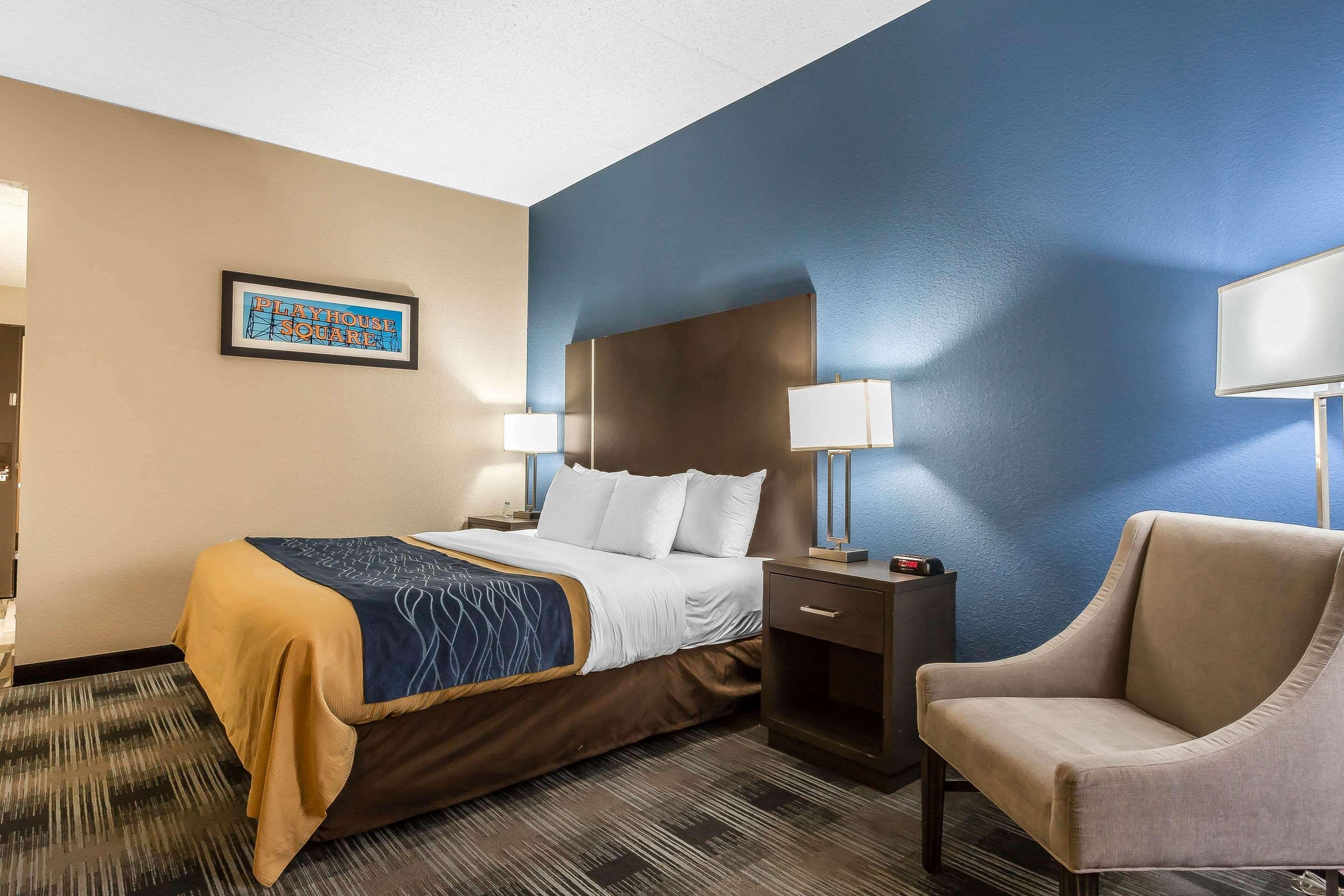 Comfort Inn Cleveland Airport Middleburg Heights Exterior foto