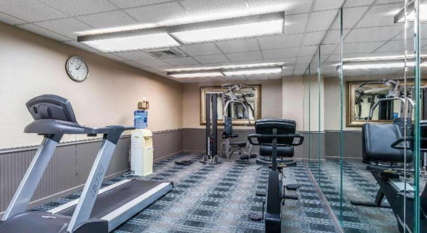 Comfort Inn Cleveland Airport Middleburg Heights Exterior foto